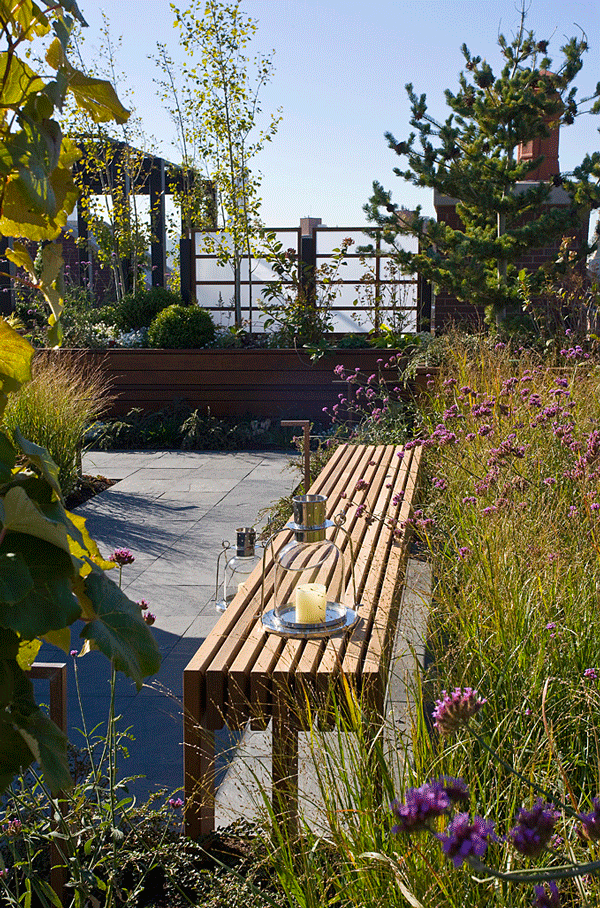3 bench flowers green plants roof garden design blog hoerrschaudt